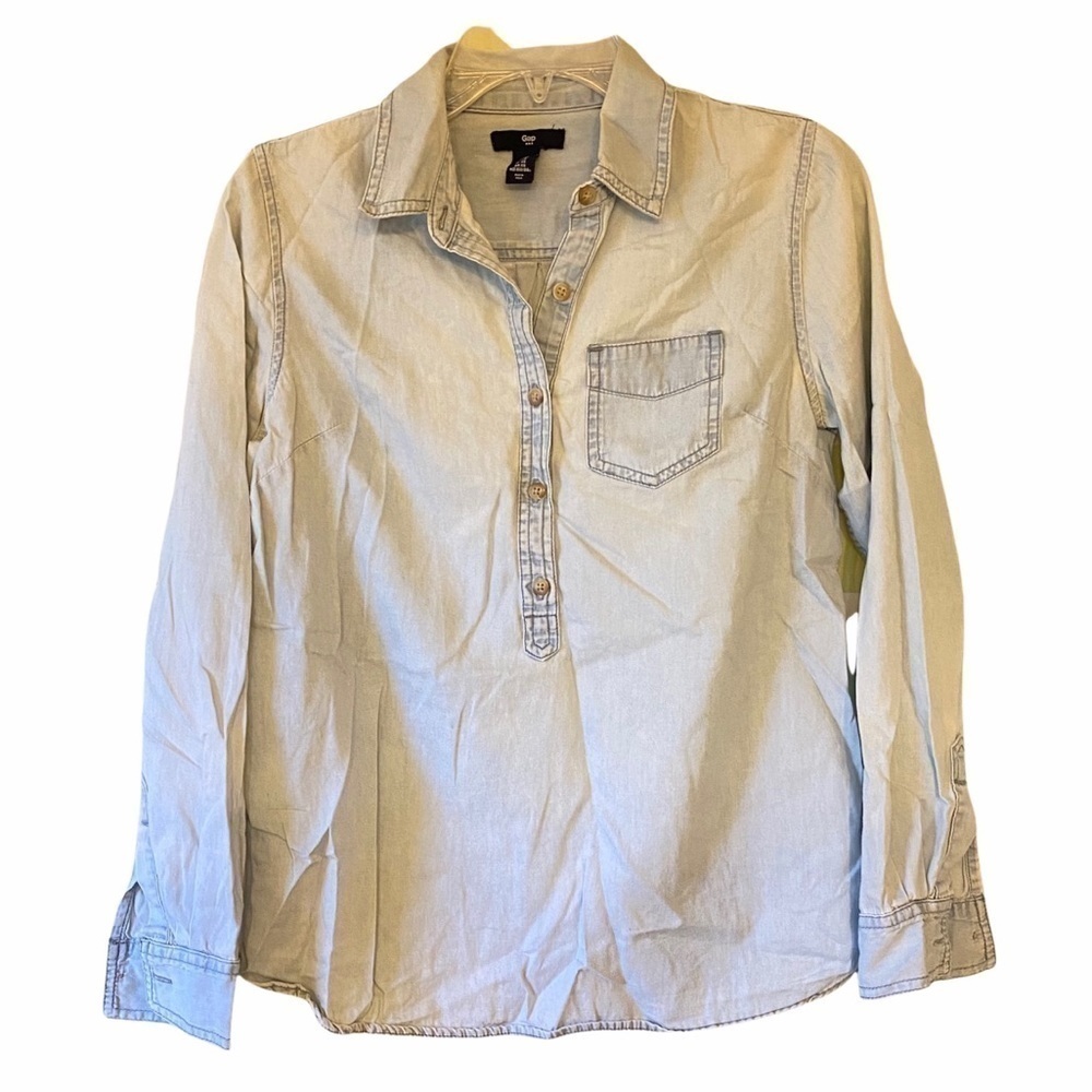 GAP Distressed Chambray Jean Shirt Sz XS